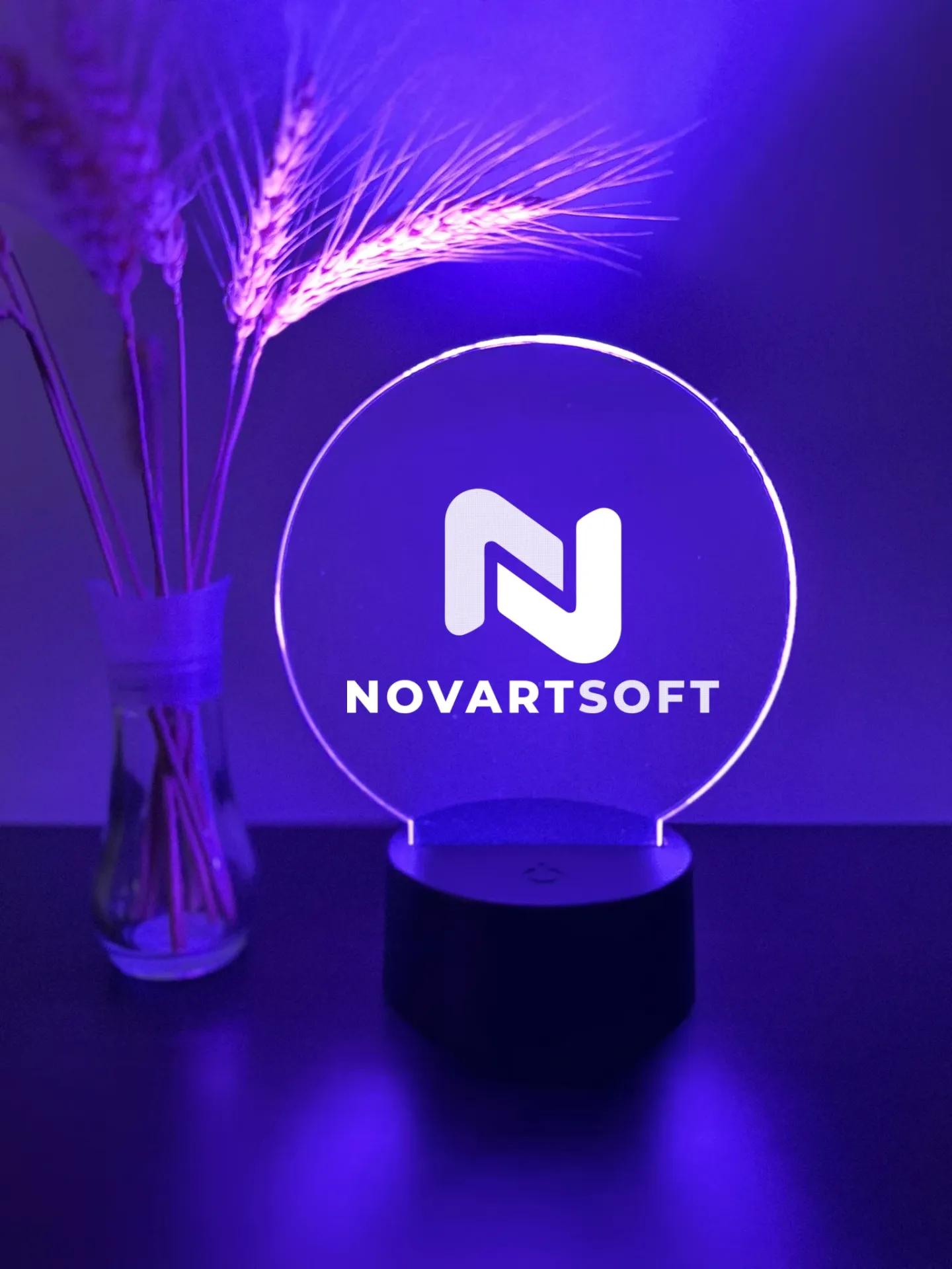 Lampă LED Personalizată cu Stativ din Plexiglas